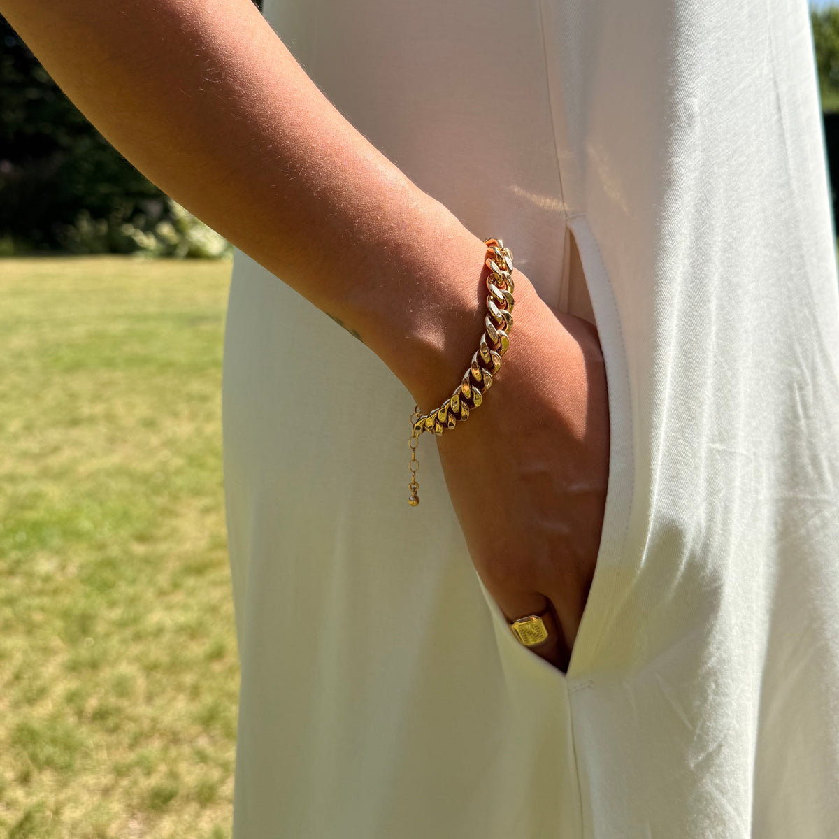 Cuban Link Bracelet in Gold