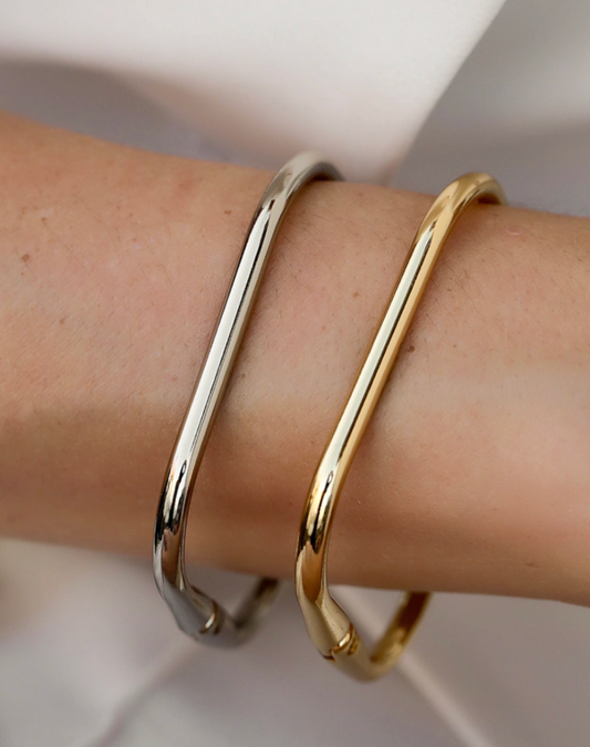 Square Bangle in Silver