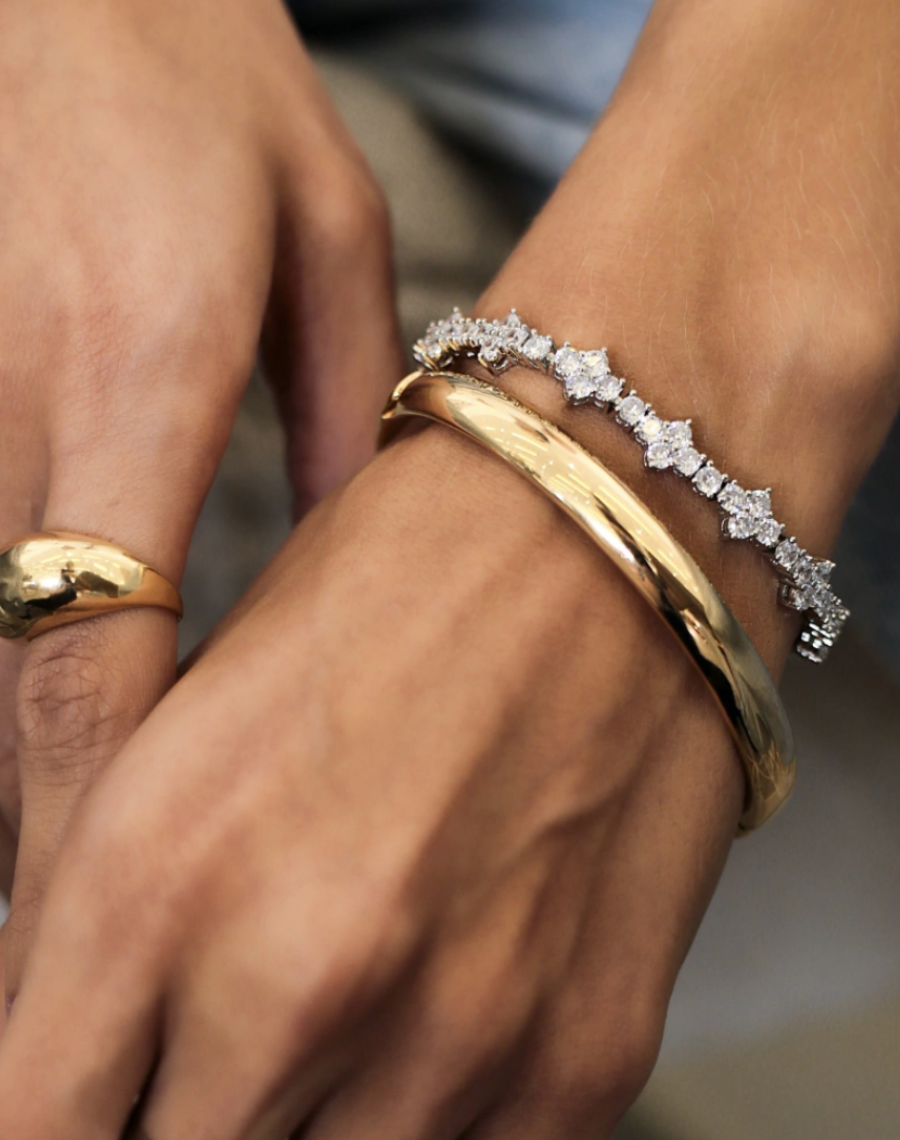 Chunky Bangle in Gold