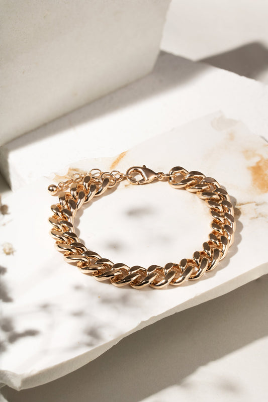Cuban Link Bracelet in Gold
